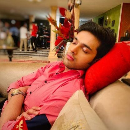 पार्थ समथान ने ऐसे मनाया मजदुर दिवस, देखकर हंस पड़ेंगे आप