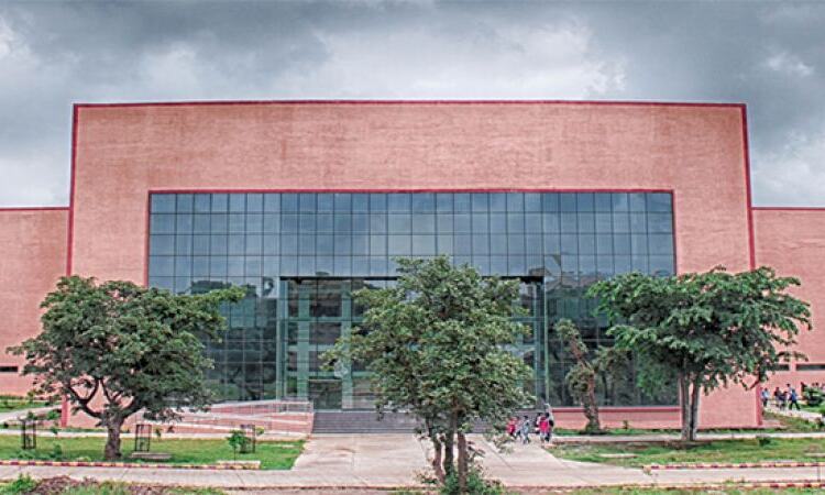IIITDM JABALPUR : रिसर्च एसोसिएट के पद पर करें आवेदन