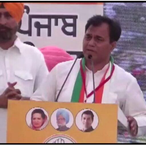 BJP चाहे सनी देओल या सनी लियोनी को उतारे, BJP चाहे सनी देओल या सनी लियोनी को उतारे,