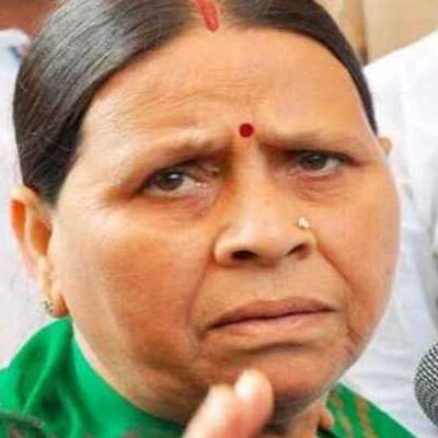 राबड़ी देवी ने लिखा खुला खत, कहा- लालू यादव को जेल में प्रताड़ित किया जा रहा है