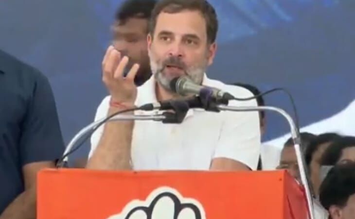 राहुल गांधी ने महिलाओं के प्रति RSS के रवैए को लेकर लगाए गंभीर आरोप राहुल गांधी ने महिलाओं के प्रति RSS के रवैए को लेकर लगाए गंभीर आरोप