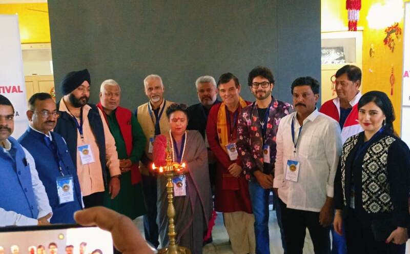 **अयोध्या फ़िल्म फेस्टिवल का रंगारंग आगाज** **अयोध्या फ़िल्म फेस्टिवल का रंगारंग आगाज**