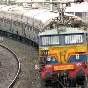 रेलवे ने गोरखपुर-लखनऊ इन्टरसिटी एक्सप्रेस सहित कई ट्रेनों का निरस्तीकरण, शार्ट टर्मिनेशन और मार्ग परिवर्तन किया