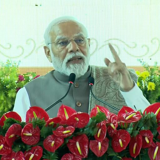 #ViksitBharatSankalpYatra: #PMModi ने वाराणसी में जनता से लिया फीडबैक, काम हुआ है कि नहीं?