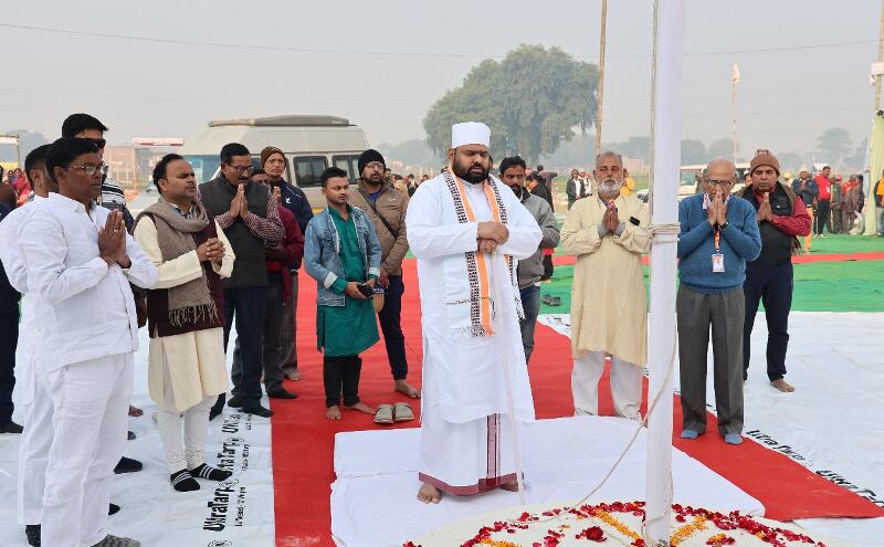 विशालतम 25000 कुण्डीय स्वर्वेद ज्ञान महायज्ञ का भव्य शुभारम्भ विशालतम 25000 कुण्डीय स्वर्वेद ज्ञान महायज्ञ का भव्य शुभारम्भ