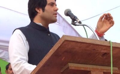 गांधी बनाम सरकार: वरुण गांधी का अपनी ही पार्टी की सरकार पर हमला जारी गांधी बनाम सरकार: वरुण गांधी का अपनी ही पार्टी की सरकार पर हमला जारी