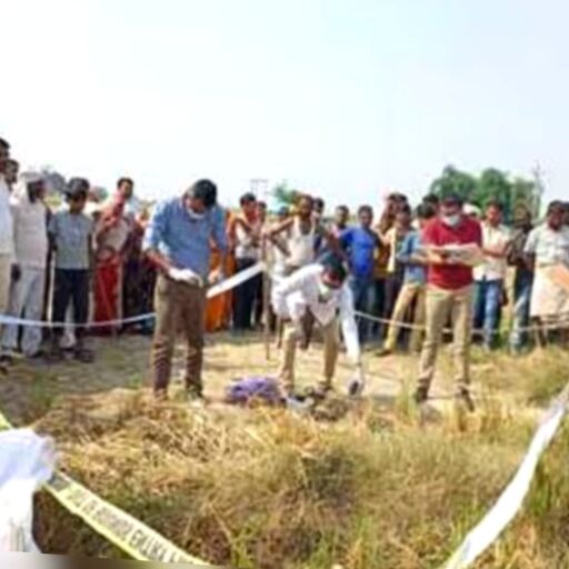 इटावा में जमीन के विवाद में दंपती की हत्या इटावा में जमीन के विवाद में दंपती की हत्या