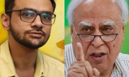 खालिद उमर की जमानत याचिका की सुनवाई स्थगित करने के कपिल सिब्बल के अनुरोध पर सुप्रीम कोर्ट ने आपत्ति जताई खालिद उमर की जमानत याचिका की सुनवाई स्थगित करने के कपिल सिब्बल के अनुरोध पर सुप्रीम कोर्ट ने आपत्ति जताई