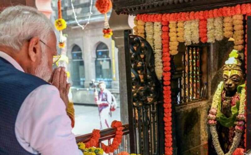 प्रधानमंत्री नरेंद्र मोदी ने महाराष्ट्र के नासिक में रोड शो किया, धार्मिक स्थलों में पूजा-अर्चना की