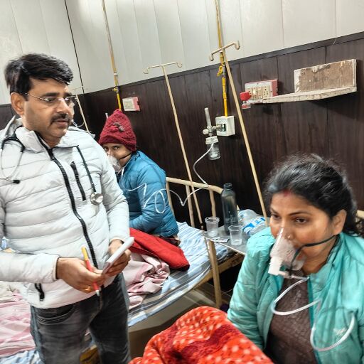 बंद कमरे में अंगीठी फिर बनी खतरनाक, समय रहते अस्पताल पहुंचने पर बची चार महिलाओं की जान बंद कमरे में अंगीठी फिर बनी खतरनाक, समय रहते अस्पताल पहुंचने पर बची चार महिलाओं की जान