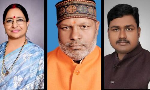 वाराणसी: भाजपा नेताओं ने लालकृष्ण आडवाणी को भारत रत्न से सम्मानित किए जाने पर बधाई दी