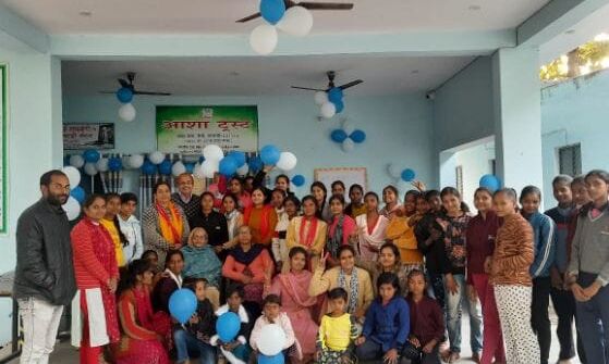 धूमधाम से मनाया गया आशा ट्रस्ट के ई-लाइब्रेरी एवं स्टडी सेंटर का वार्षिकोत्सव