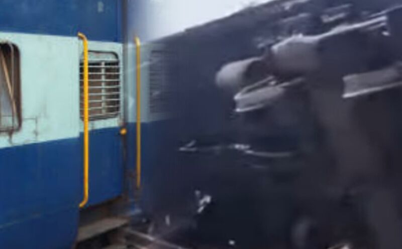 दिल्ली में जखीरा फ्लाईओवर के पास मालगाड़ी के 8 डिब्बे पटरी से उतरे, रेल सेवा बाधित