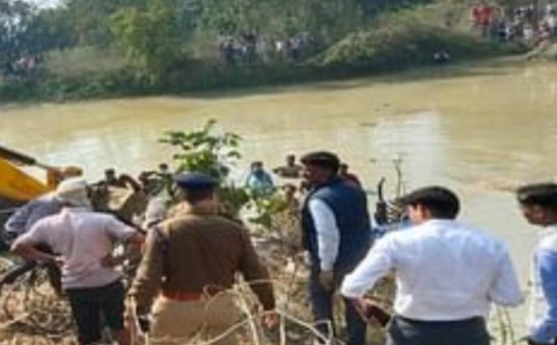 कासगंज हादसा: मृतकों की संख्या 22, 6 माह का बच्चा लापता कासगंज हादसा: मृतकों की संख्या 22, 6 माह का बच्चा लापता