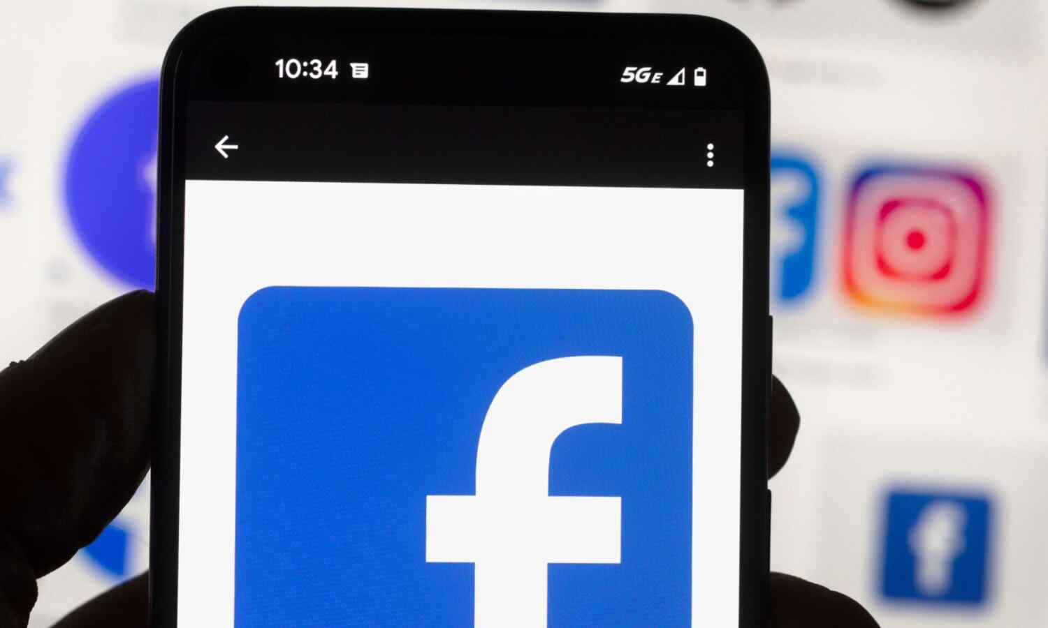 20 मिनट तक Instagram और Facebook रहे डाउन, यूजर्स हुए परेशान