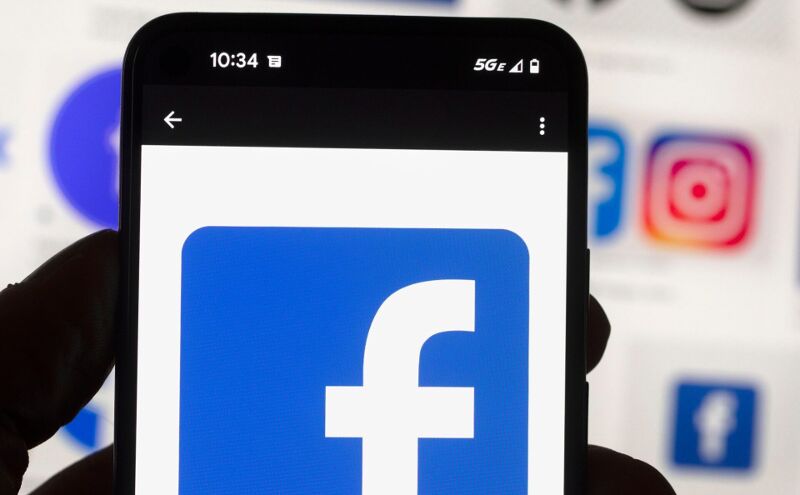 20 मिनट तक Instagram और Facebook रहे डाउन, यूजर्स हुए परेशान