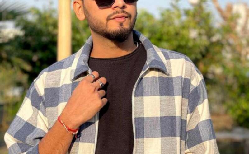 यू-ट्यूबर एल्विश यादव के दो सहयोगी गिरफ्तार