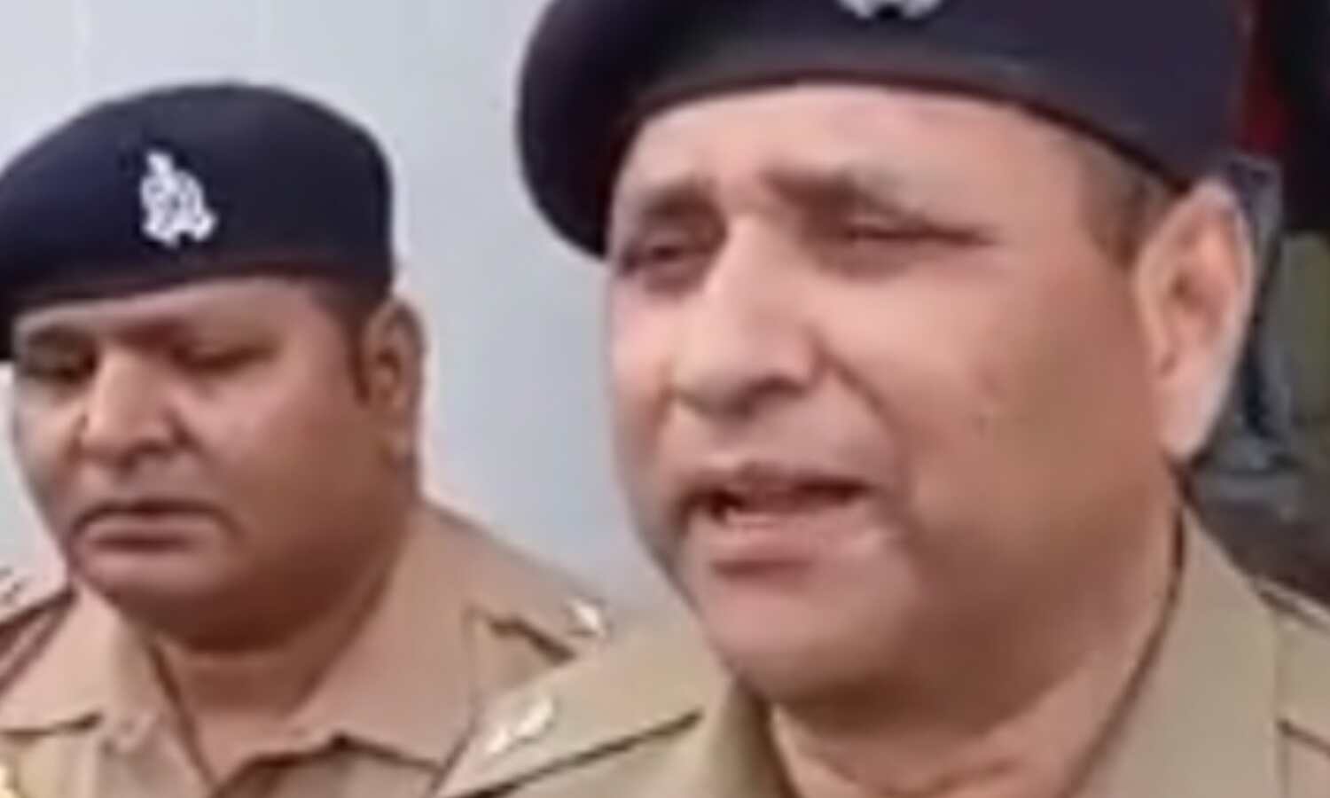 शामली-सहारनपुर मार्ग पर टैंकर की टक्कर से तीन पुलिसकर्मी घायल