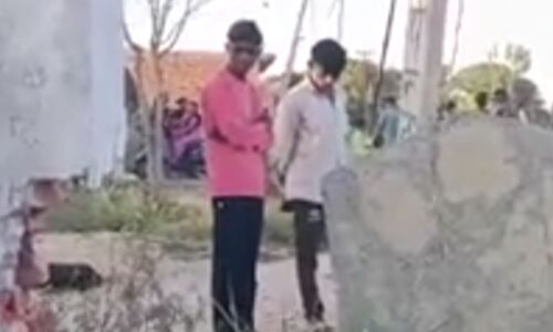 सहारनपुर के गांव में संदिग्ध वस्तु से हुआ धमाका, स्कूल की दीवार टूटी