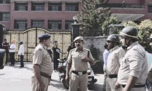 दिल्ली स्कूलों में बम की धमकी, एक्सपर्ट का कहना है, मकसद सिर्फ डराना