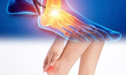 पैर की एड़ी में दर्द: कारण, उपचार और रोकथाम