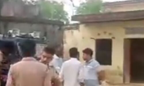 आजमगढ़, भूमि विवाद में चाकू मारकर वृद्ध की हत्या, भाई और भतीजे ने दिया घटना को अंजाम