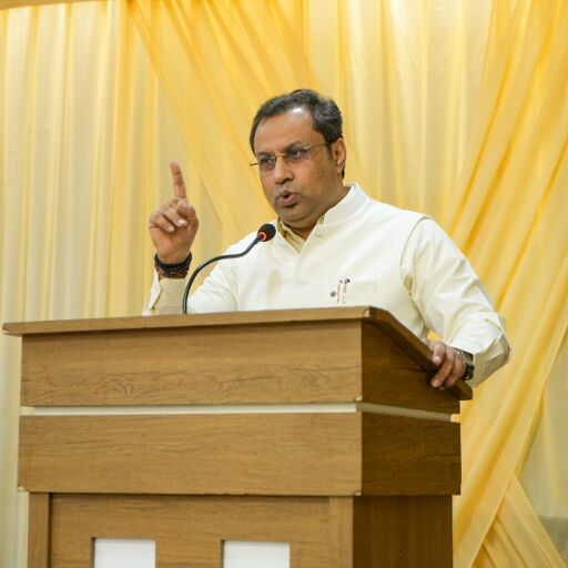 नए कानून पर चर्चा: सुप्रीम कोर्ट के सीनियर एडवोकेट अमन सिन्हा ने वकीलों को किया संबोधित