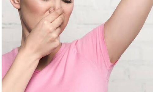 पसीने की बदबू, जानिए कारण और उपाय!