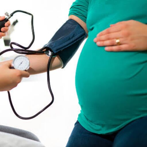 गर्भावस्था में उच्च रक्तचाप (जेस्टेशनल हाइपरटेंशन), लक्षण और खतरे