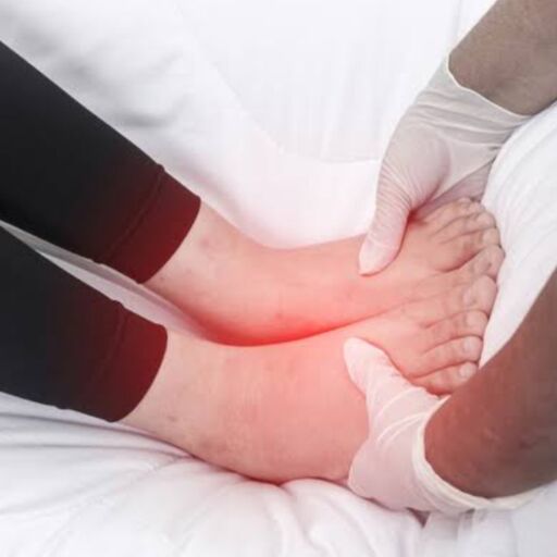 पैरों में दर्द और सूजन डायबिटीज का एक संकेत?