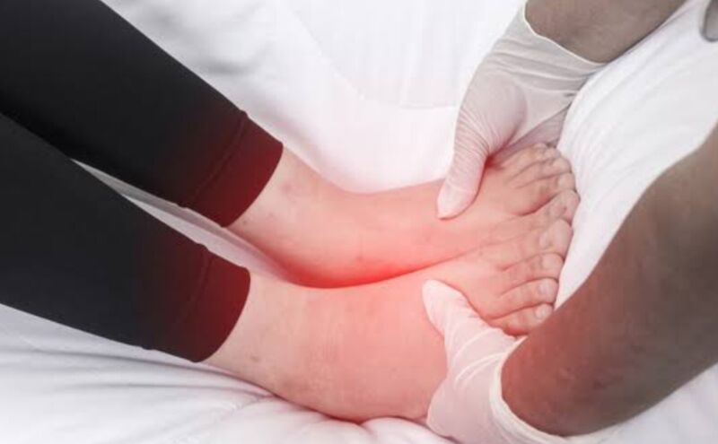 पैरों में दर्द और सूजन डायबिटीज का एक संकेत?