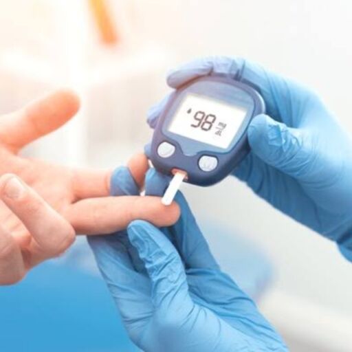 मानसून में डायबिटीज के मरीजों को क्यों रखना चाहिए विशेष ध्यान?