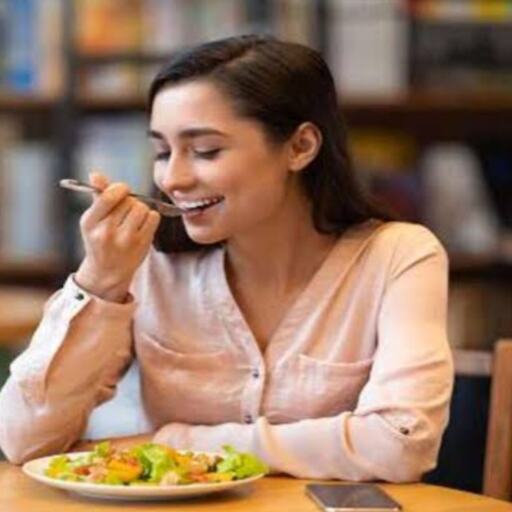 खाना चबा-चबाकर खाने के फायदे, एक विस्तृत विश्लेषण