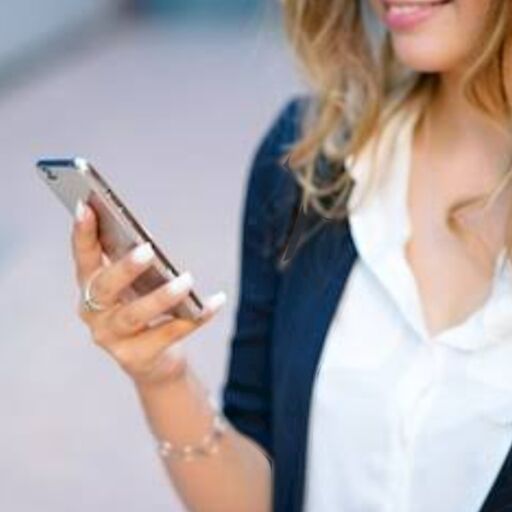 मोबाइल का बढ़ता हुआ इस्तेमाल, फायदे और नुकसान