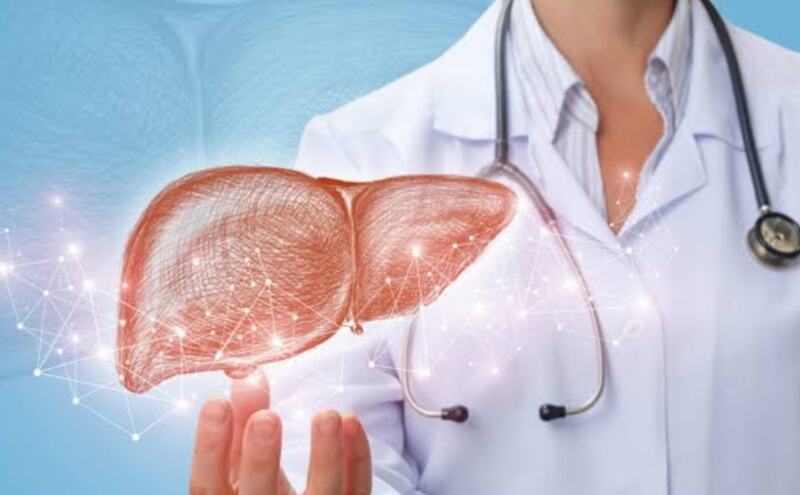 लीवर को स्वस्थ रखने के लिए 5 अद्भुत ड्रिंक्स, डिटॉक्स करना क्यूँ  है जरूरी?