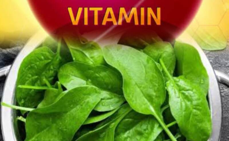 हरी पत्तियां, विटामिन B12 की कमी से लड़ने का प्राकृतिक उपाय