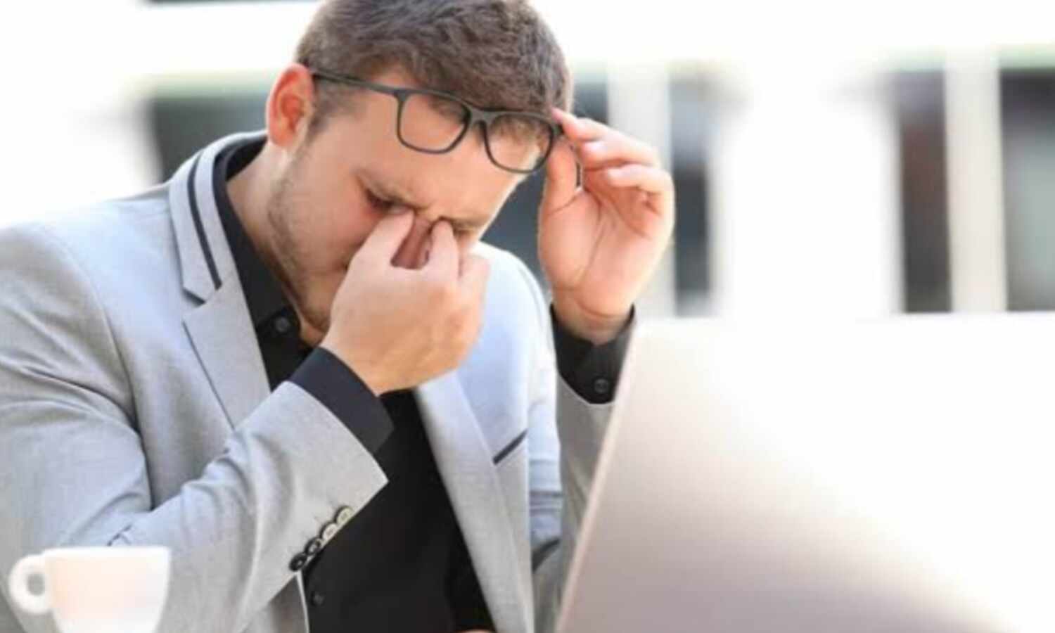 आजकल की भागदौड़ भरी जिंदगी में स्क्रीन टाइम बढ़ना है आम बात