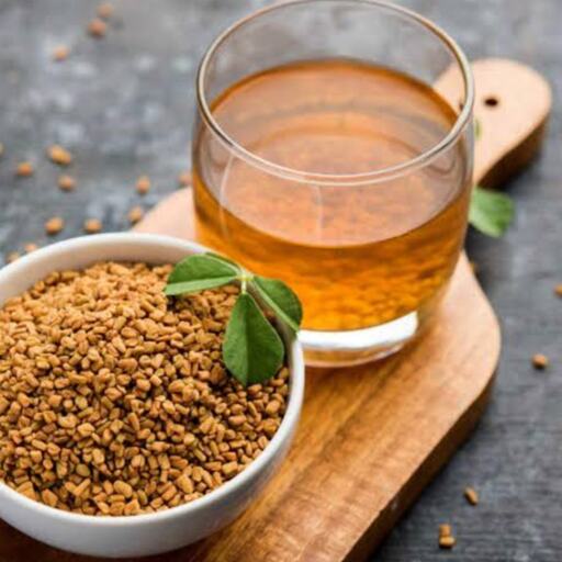 सुबह-सुबह मेथी का पानी पीने के गजब के फायदे, एक संपूर्ण गाइड
