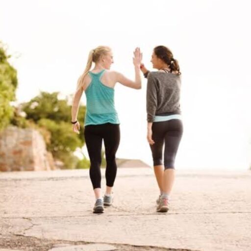 अपने दिल को स्वस्थ रखने के लिए आपको रोजाना बस कुछ कदम चलने की है जरूरत