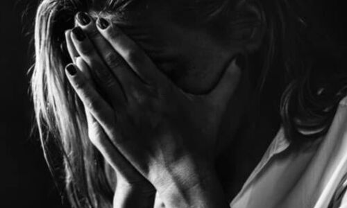 चिंता विकार(Anxiety Disorder) पहचान, कारण और उपचार