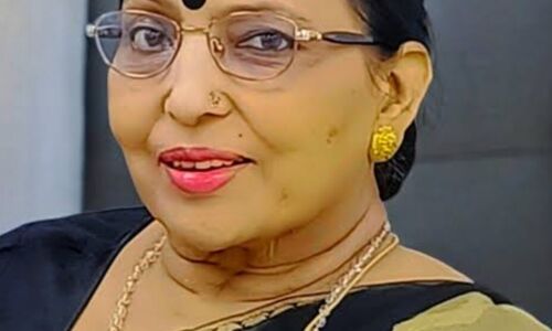 बिहार की प्रसिद्ध लोक गायिका शारदा सिन्हा मल्टीपल मायलोमा जैसी गंभीर बीमारी से जूझ रही हैं, दिल्ली में भर्ती बिहार की प्रसिद्ध लोक गायिका शारदा सिन्हा मल्टीपल मायलोमा जैसी गंभीर बीमारी से जूझ रही हैं, दिल्ली में भर्ती