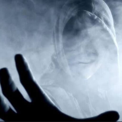 नकारात्मक ऊर्जा के 5 चेतावनी संकेत, जो आपके घर की शांति को भंग कर सकते हैं