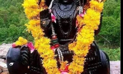 शनिवार को अपनाएं ये खास उपाय, मिलेंगे न्याय के देवता का आशीर्वाद