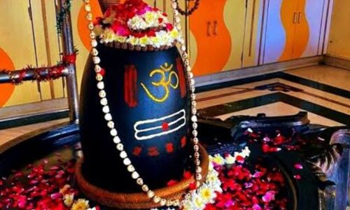 प्रदोष व्रत 2025, भगवान शिव की कृपा पाने का उत्तम अवसर, जानें विधि और महत्व प्रदोष व्रत 2025, भगवान शिव की कृपा पाने का उत्तम अवसर, जानें विधि और महत्व