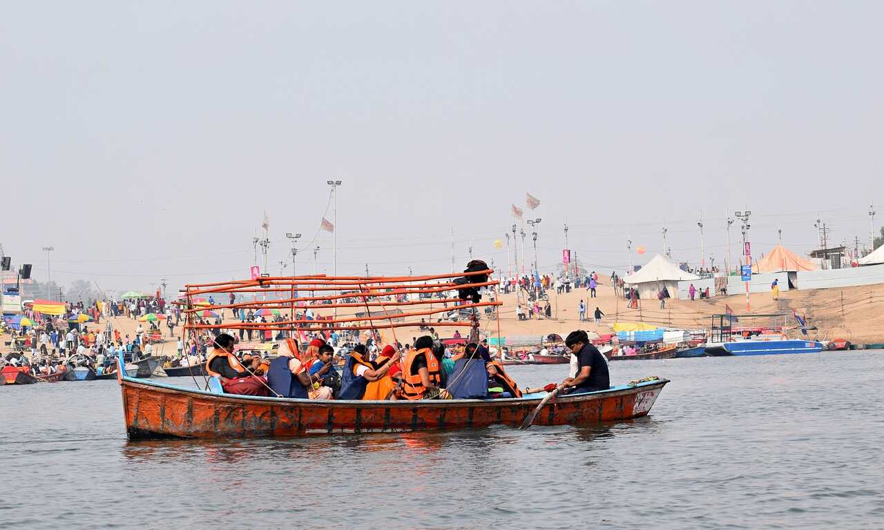महाकुंभ 2025, दूसरे अमृत स्नान पर त्रिग्रही योग का दुर्लभ संयोग, जानें इसका महत्व और खास बातें