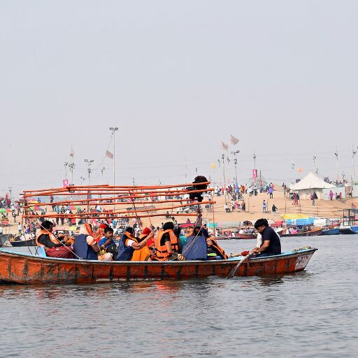 महाकुंभ 2025, दूसरे अमृत स्नान पर त्रिग्रही योग का दुर्लभ संयोग, जानें इसका महत्व और खास बातें