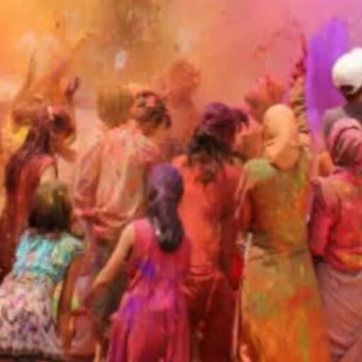 होलिका दहन 2025, भद्रा के 13 घंटे के प्रभाव के बीच जानें शुभ मुहूर्त और सही पूजा विधि