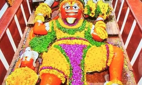 प्रयागराज का अद्वितीय लेटे हनुमान मंदिर, दारागंज स्थित इस रहस्यमय धाम की जानिए विशेषताएं और आस्था का रहस्य प्रयागराज का अद्वितीय लेटे हनुमान मंदिर, दारागंज स्थित इस रहस्यमय धाम की जानिए विशेषताएं और आस्था का रहस्य