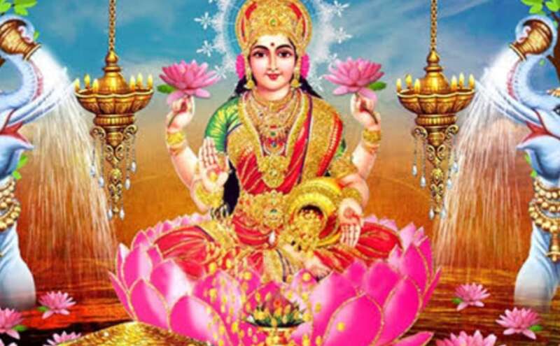 शुक्रवार के दिन जरूर करें ये खास उपाय, मां लक्ष्मी की कृपा से घर में बरसेगा धन और सुख-शांति शुक्रवार के दिन जरूर करें ये खास उपाय, मां लक्ष्मी की कृपा से घर में बरसेगा धन और सुख-शांति