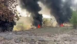 रामगढ़ के भुचुंगडीह में बंद कोयला खदान में लगी भीषण आग, ग्रामीणों में दहशत रामगढ़ के भुचुंगडीह में बंद कोयला खदान में लगी भीषण आग, ग्रामीणों में दहशत
